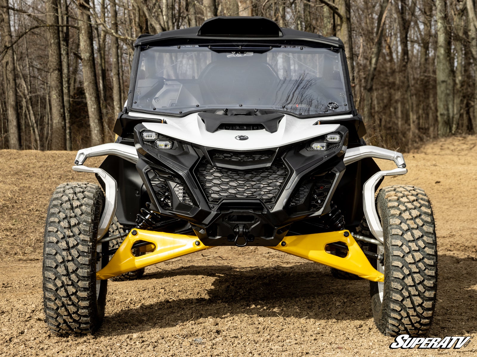 can-am-maverick-r-windshield-clear_03__51521.jpg