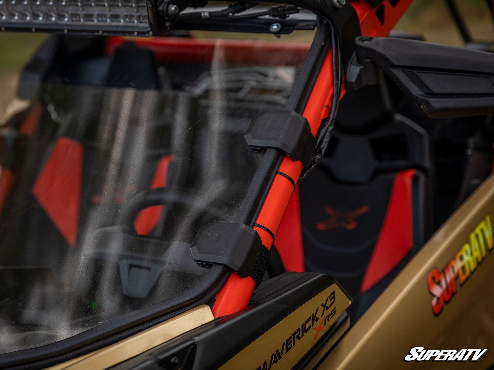 can-am-maverick-x3-full-windshield-knb-6a_2__13578.jpg