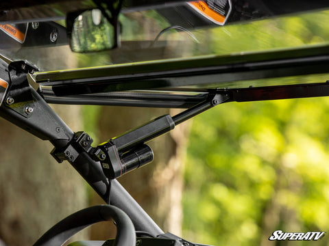 can-am-maverick_x3-power-flip_windshield_09__10965.jpg