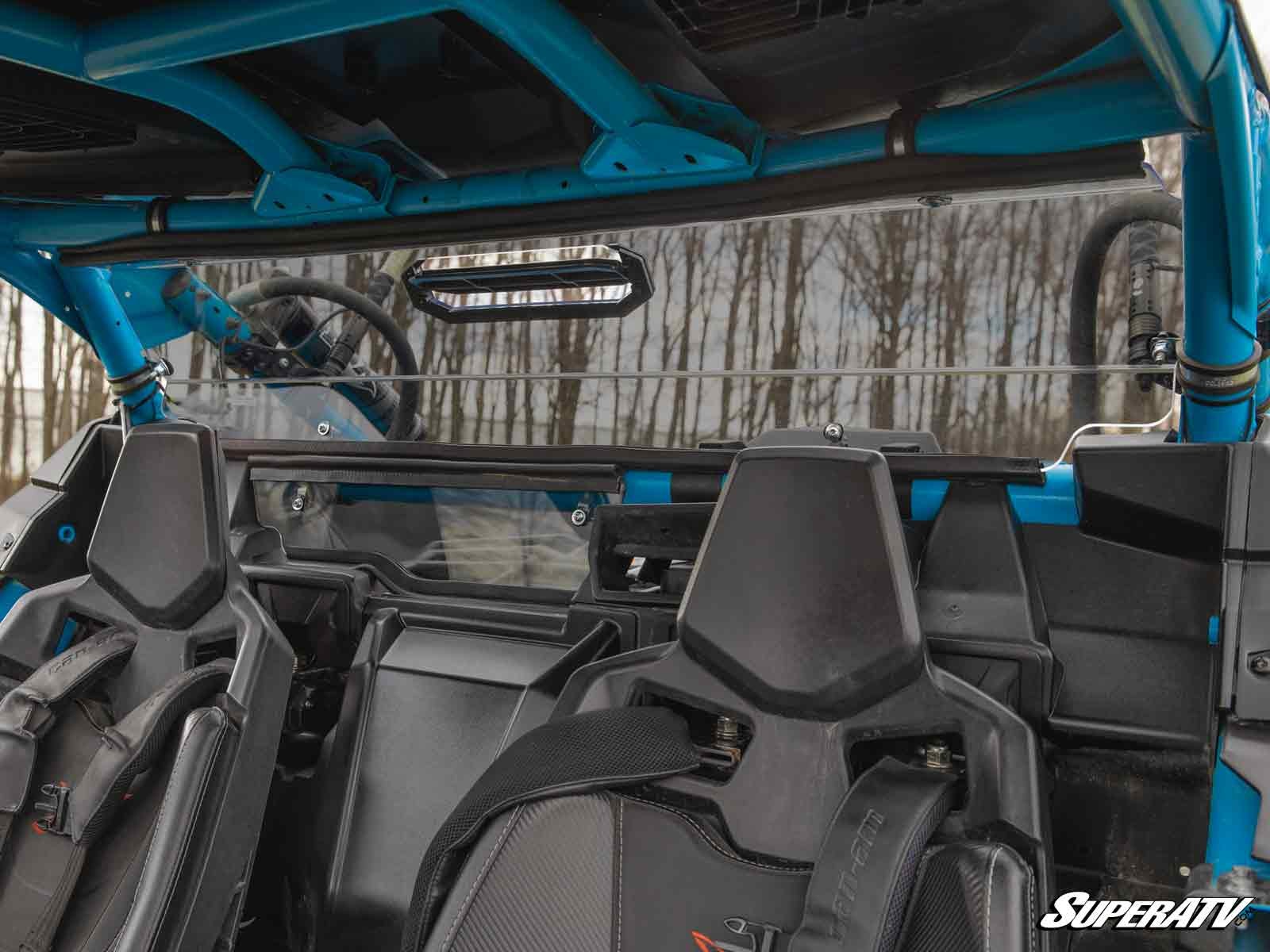 can-am_x3_vented_rear_windshield_76light_tint_8__28503.jpg
