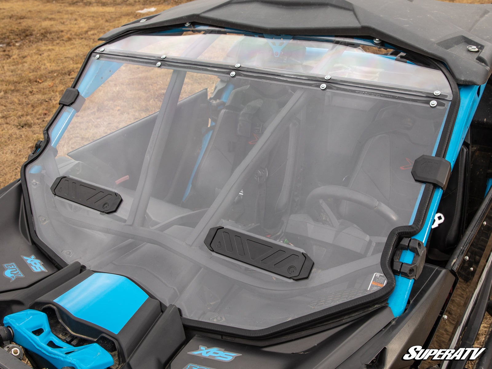 can-am_x3_xrc_vented_front_windshield_4__75348.jpg