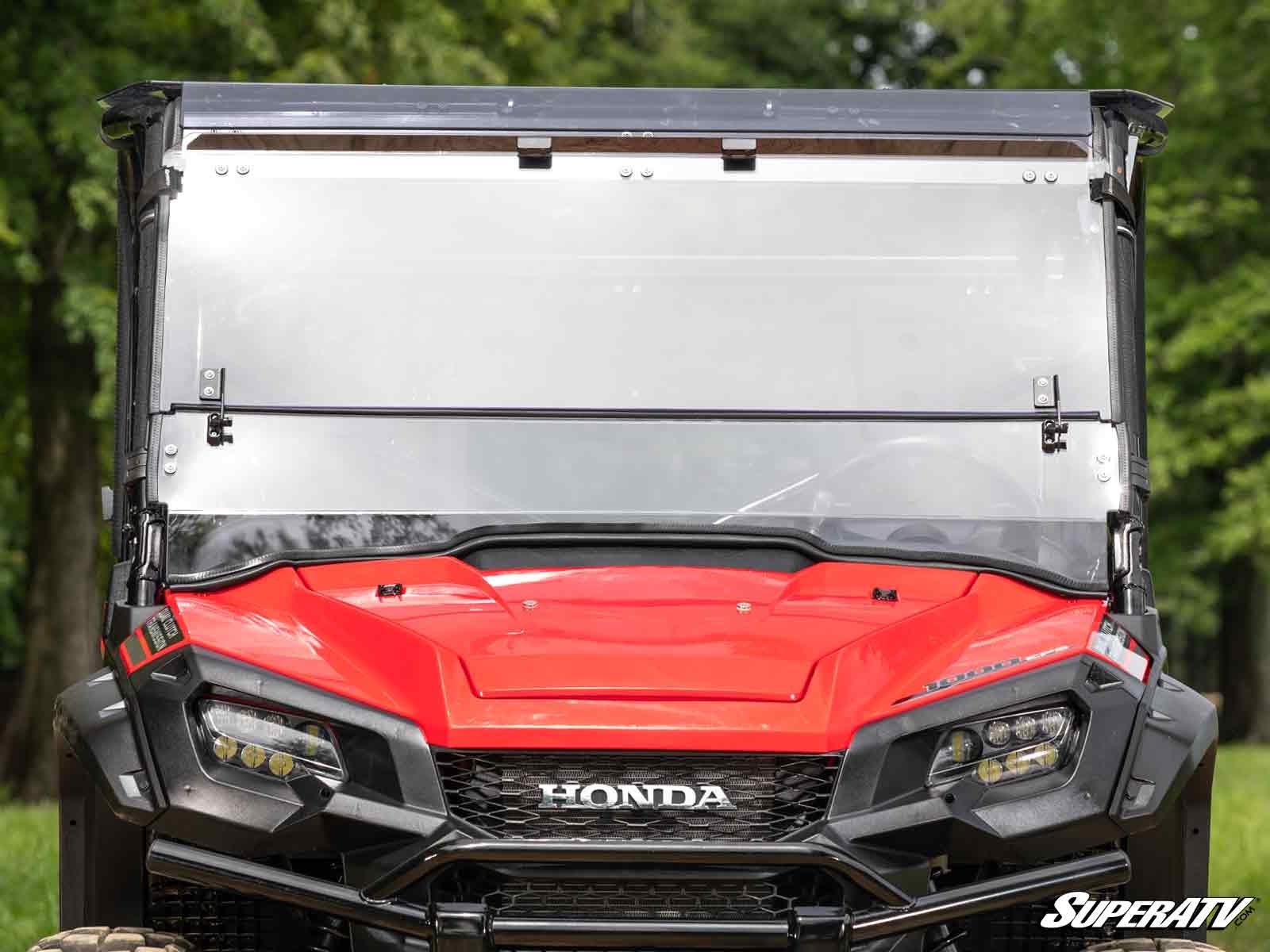 honda_pioneer_1k_5_3n1_windshield_5__15442.jpg