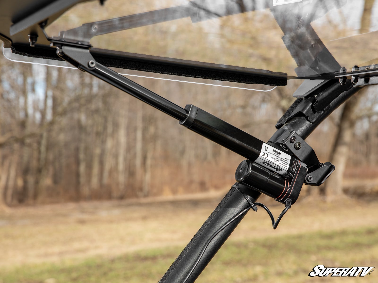kawasaki-teryx-krx-1000-power-flip-windshield_03__16029.jpg