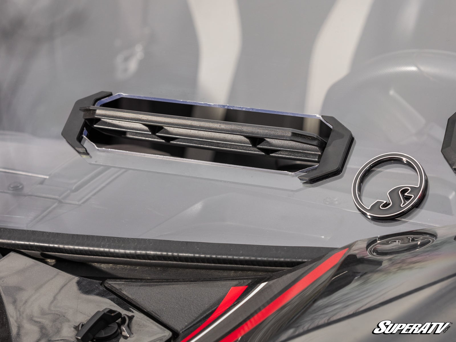 kawasaki_krx_vented_polycarbinate_windshield_6__88809.jpg