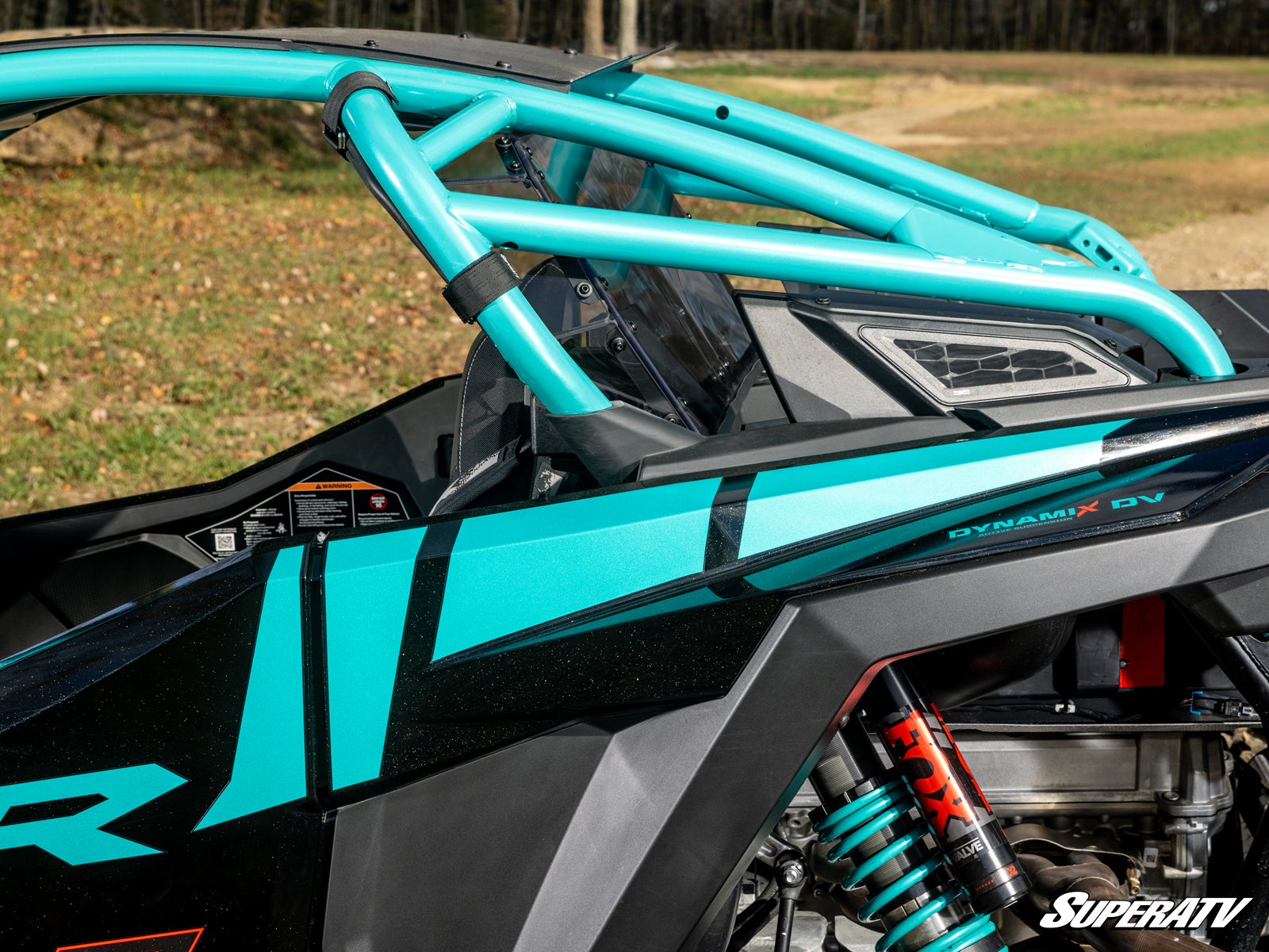 polaris-pro-r-rear-windshield-lttint_05_1__32079.jpg
