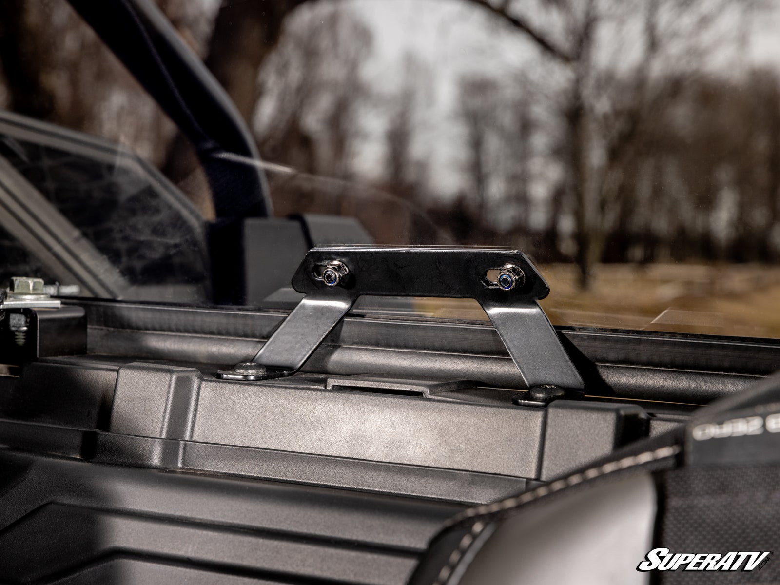 polaris-pro-s-4-rear-windshield_07__80225.jpg