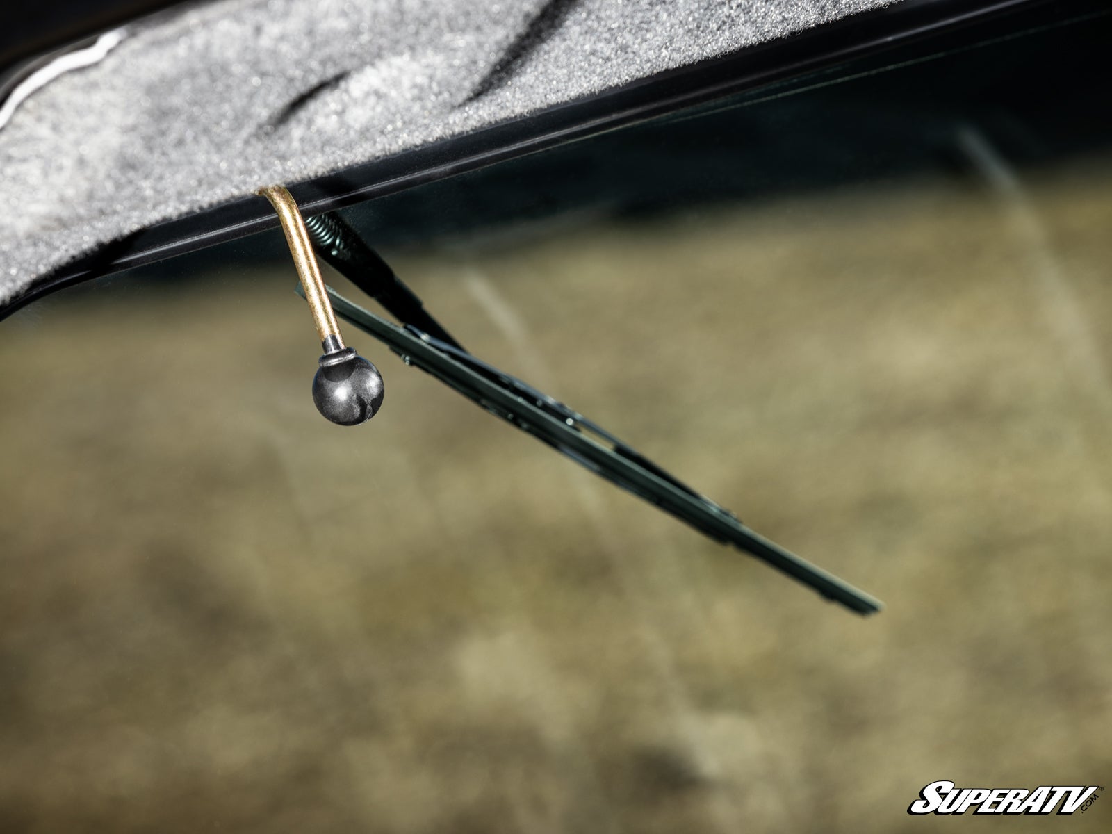 polaris-xpd-glass-windshield_06__05628.jpg