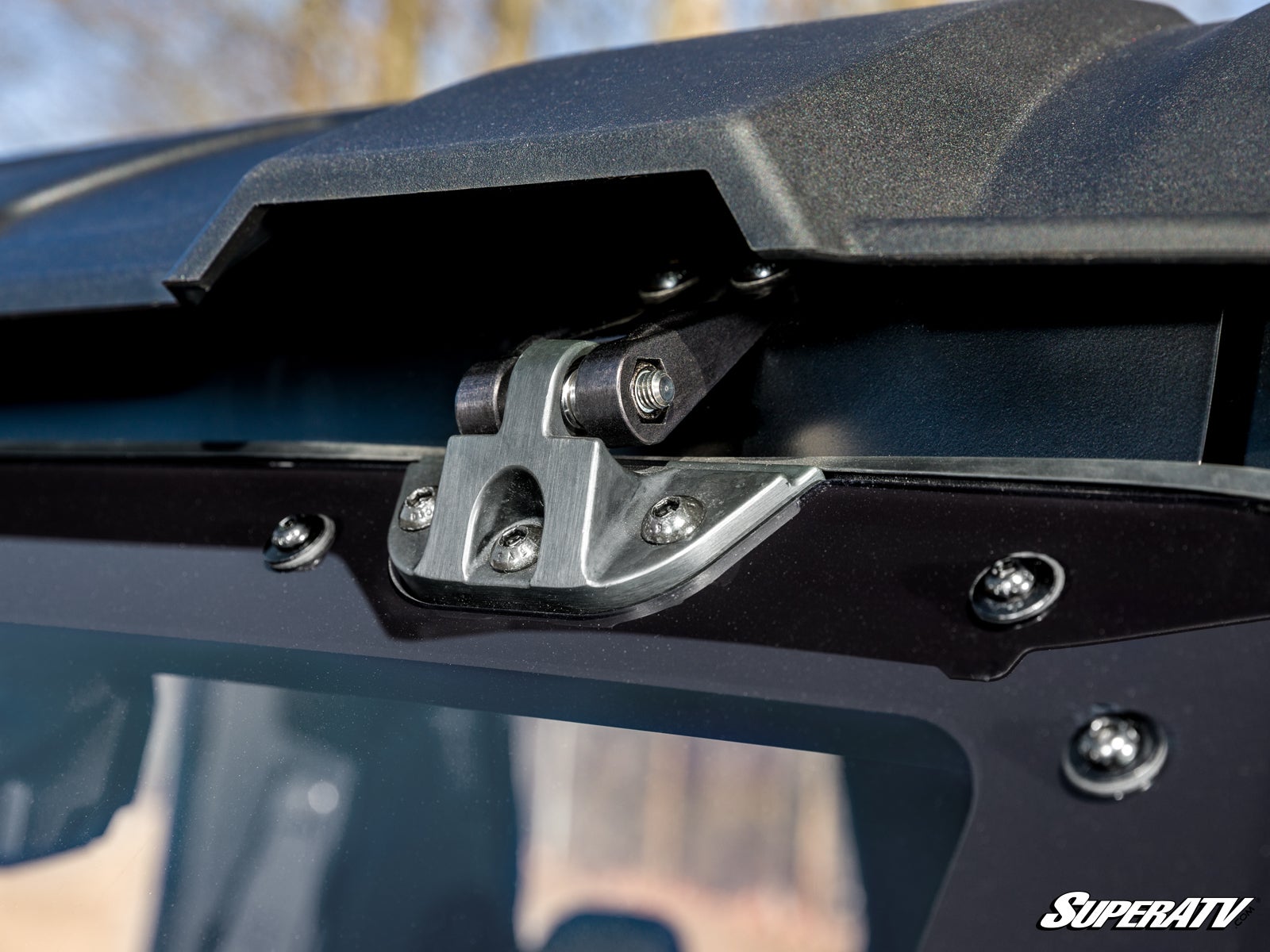 polaris-xpedition-flip-windshield_09__65544.jpg
