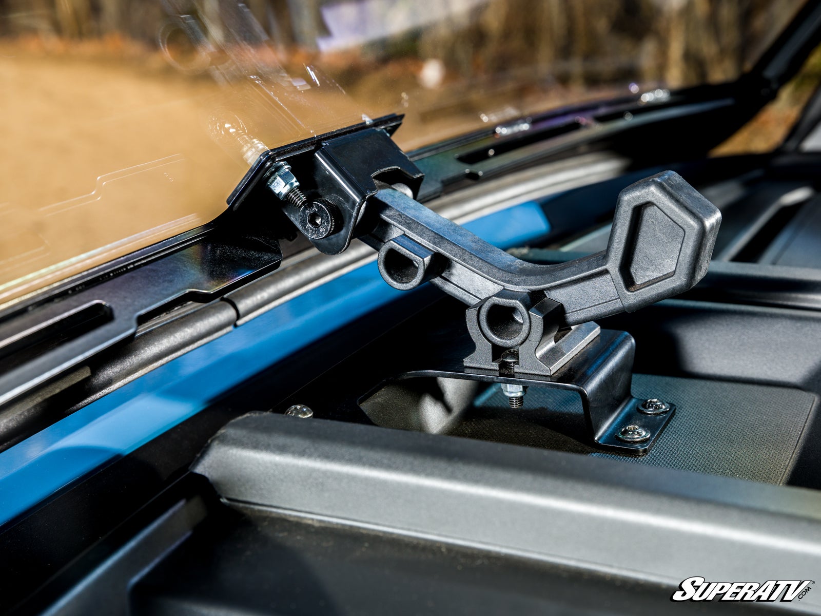 polaris-xpedition-flip-windshield_10__51124.jpg