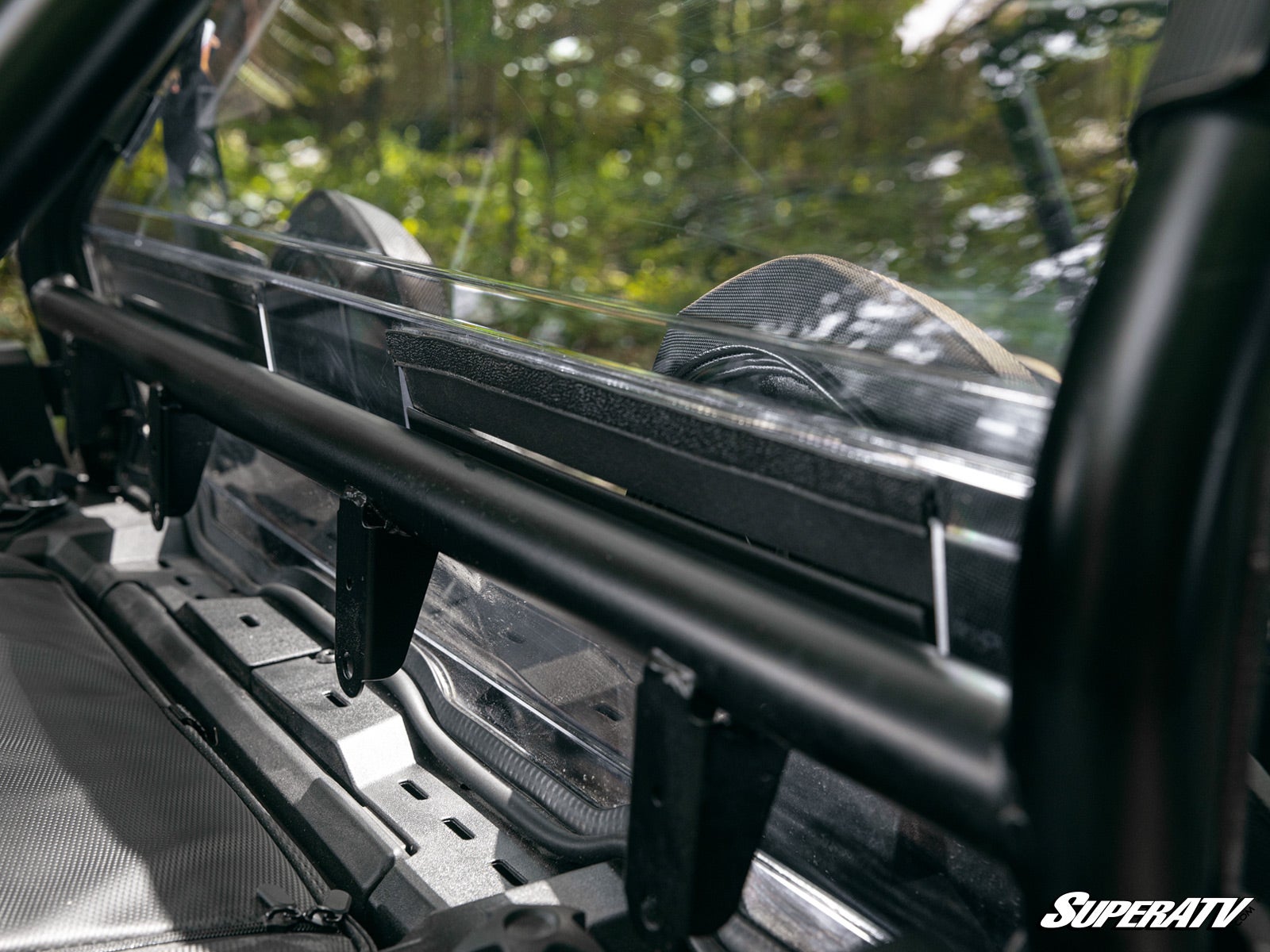 polaris_rzr_1000_rear_windshield_4d_2__10231.jpg