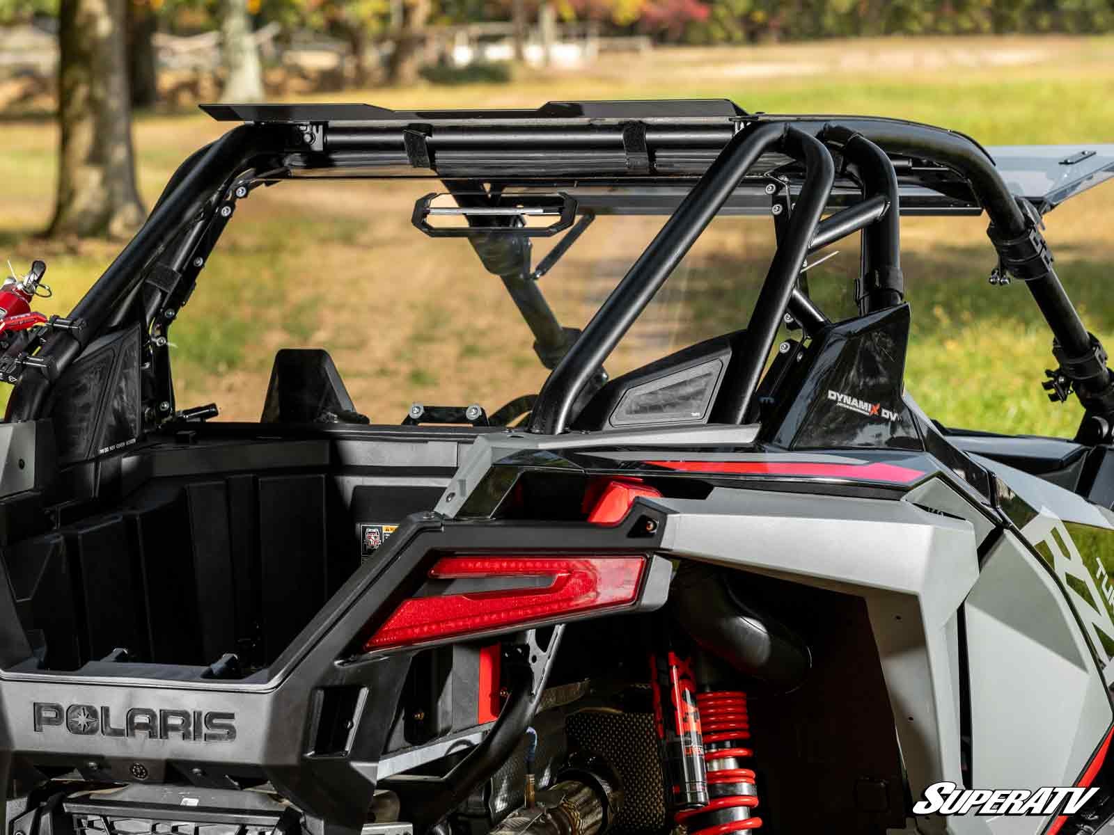 polaris_rzr_turbo_r_rear_windshield_vented_lighttint_03_2_1__53562.jpg